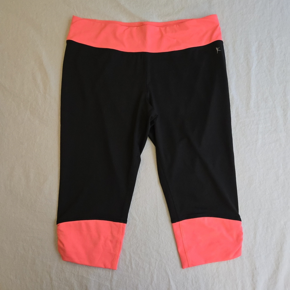 Danskin Now Dri More Black Capris Neon Coral Pink Accents Cropped Legging  EB2
